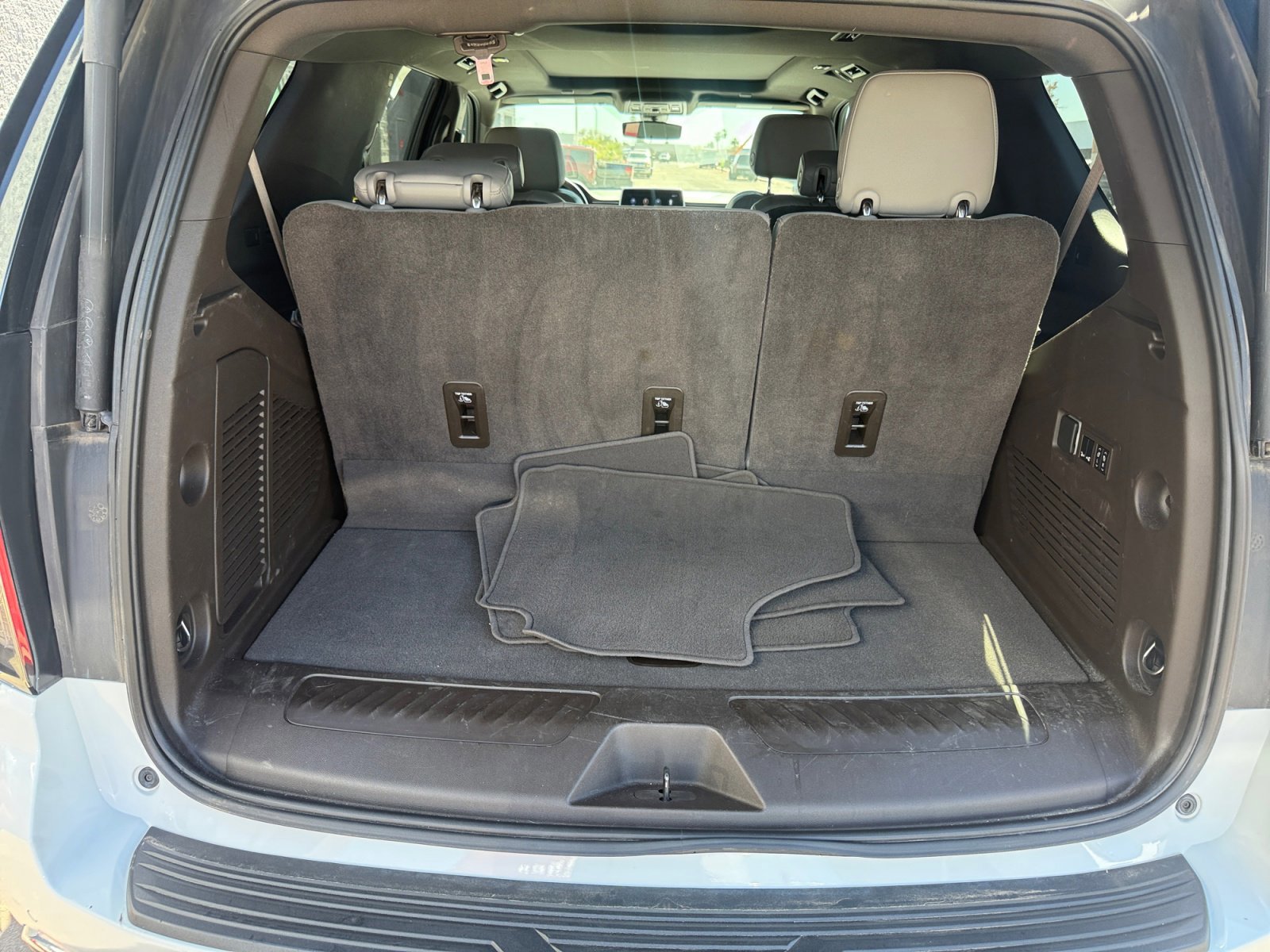 Used 2021 Chevrolet Tahoe LT w/ LT Signature Package image 28