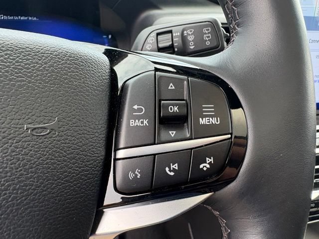 Certified 2023 Ford Explorer Platinum w/ Technology Package AWD/4WD image 22