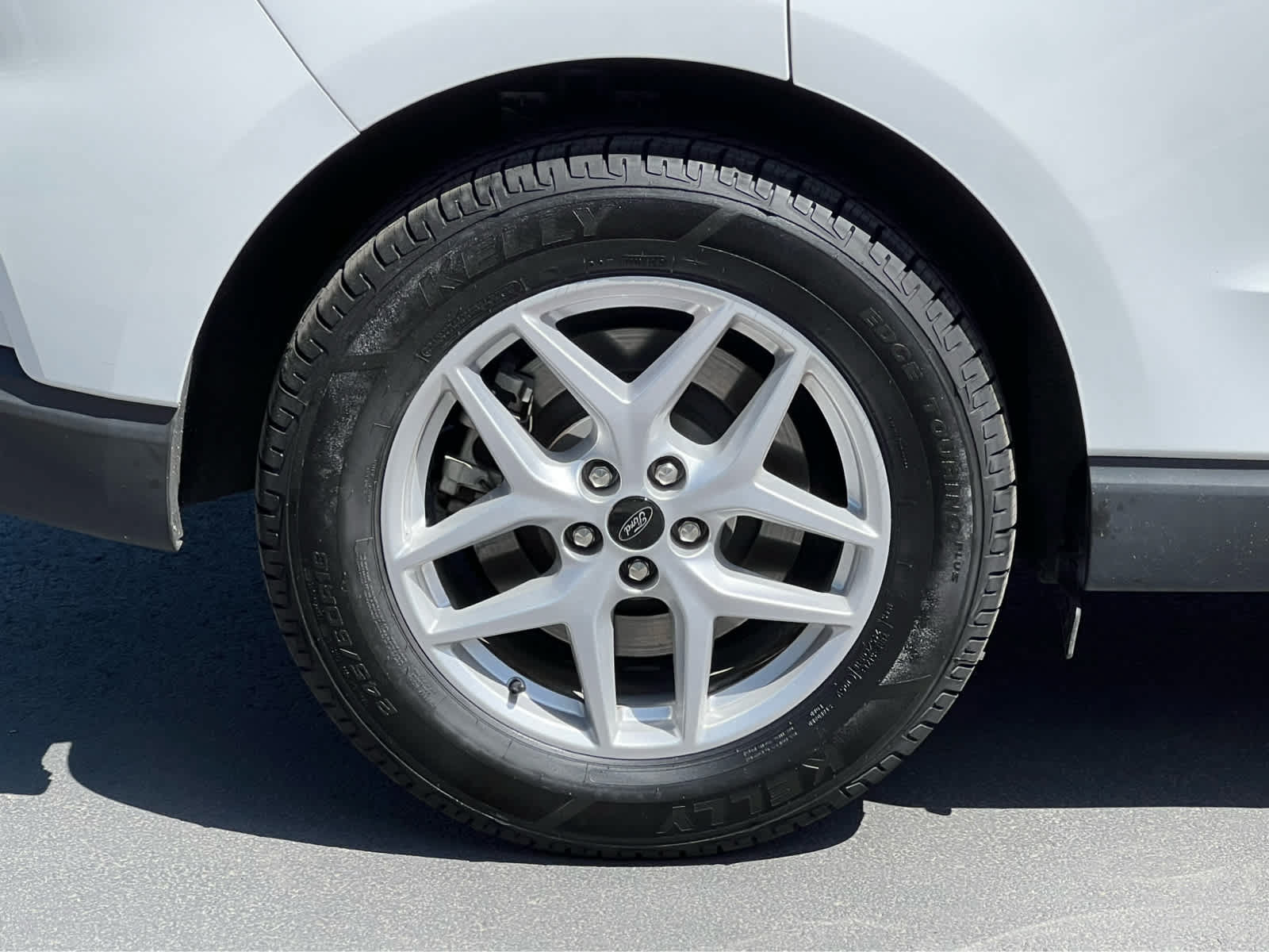 Certified 2024 Ford Edge SEL AWD/4WD image 15