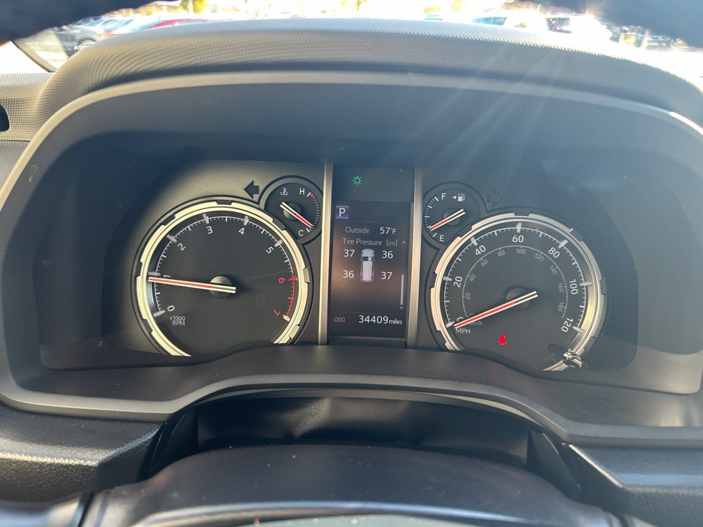Used 2024 Toyota 4Runner TRD Off-Road Premium w/ Off Road Premium Plus Package AWD/4WD image 16
