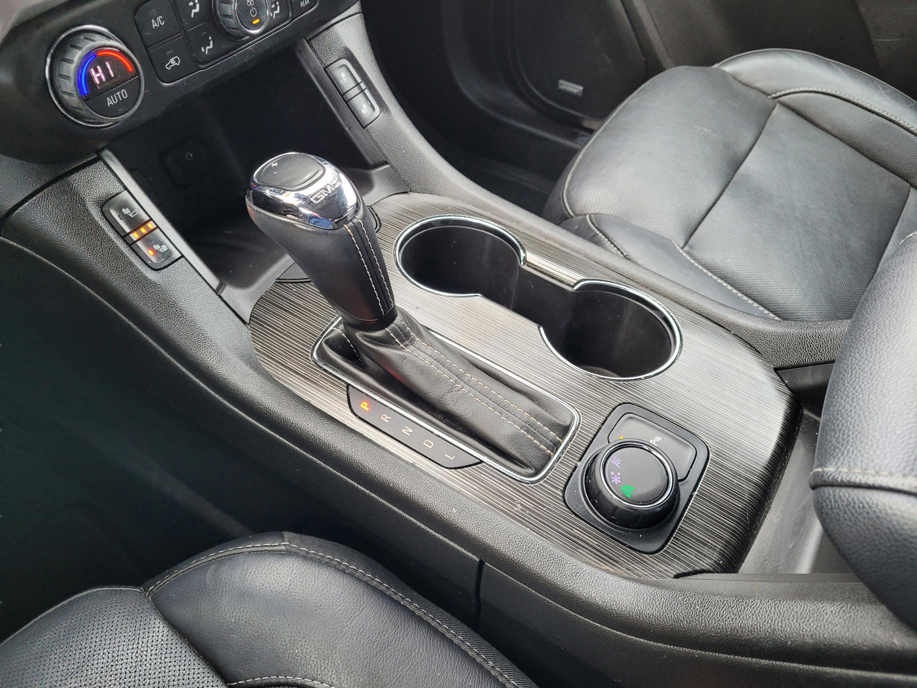 Used 2018 GMC Acadia SLT image 21