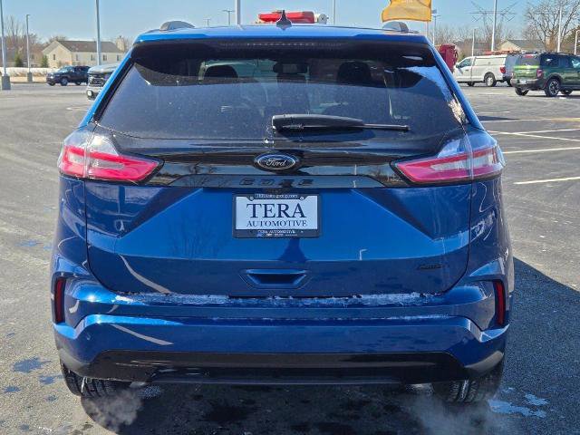 Certified 2024 Ford Edge SE w/ Black Appearance Package image 12
