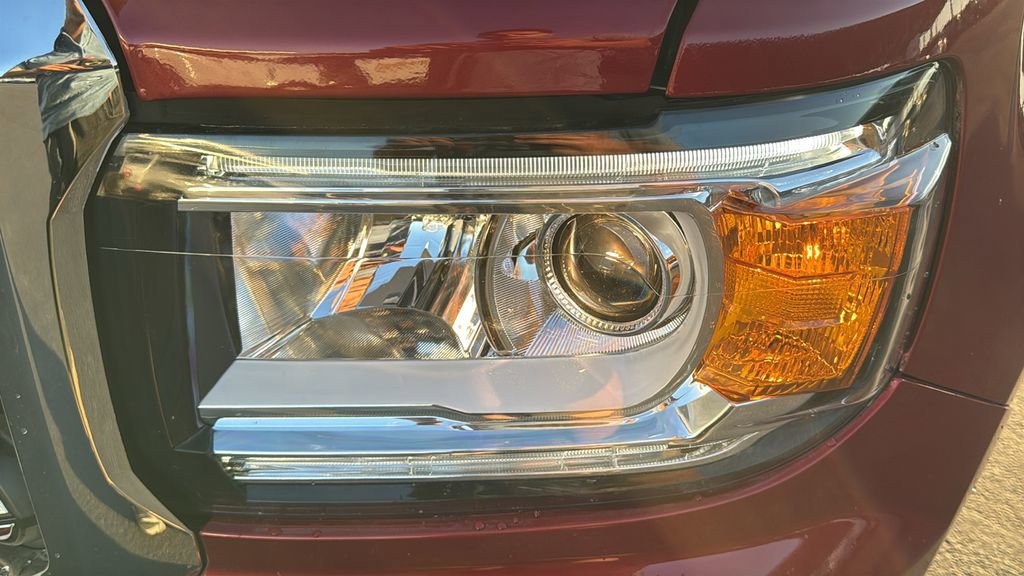 Used 2017 GMC Canyon SLT w/ Driver Alert Package image 6