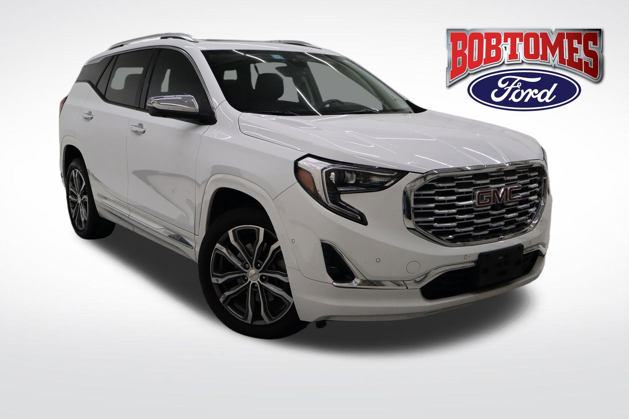 Used 2019 GMC Terrain Denali w/ Advanced Safety Package image 1