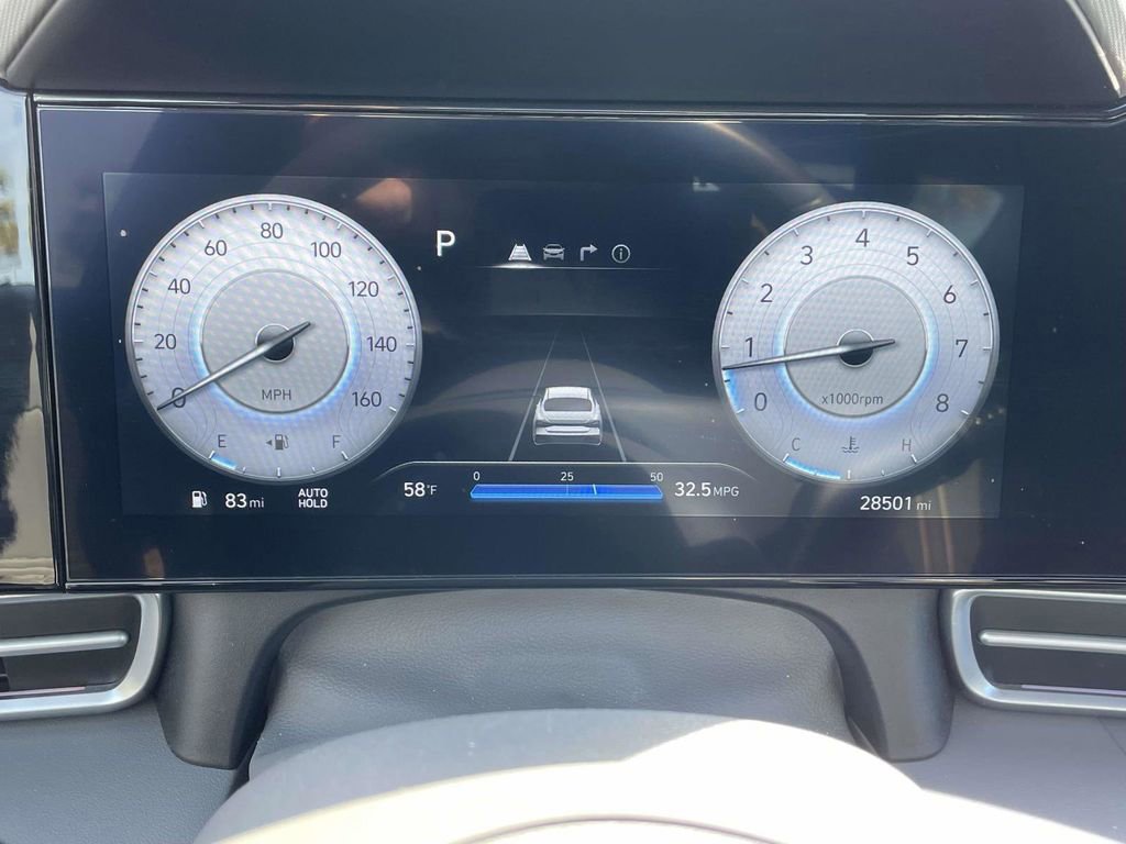 Used 2025 Hyundai Elantra SEL image 23