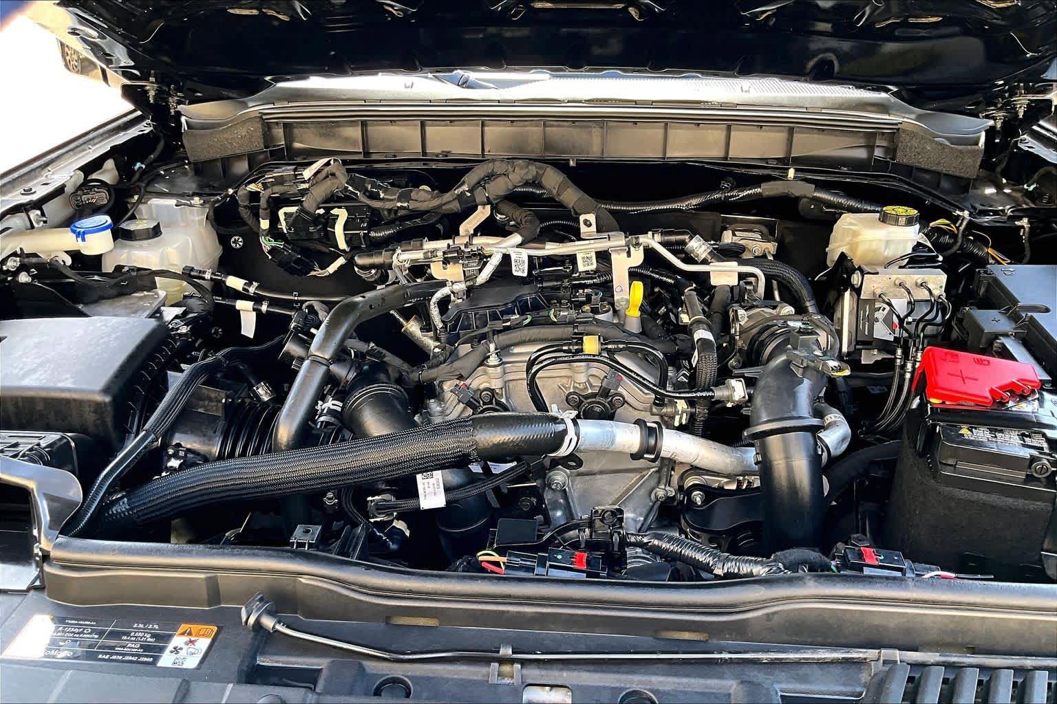 Certified 2025 Ford Bronco Outer Banks AWD/4WD image 32