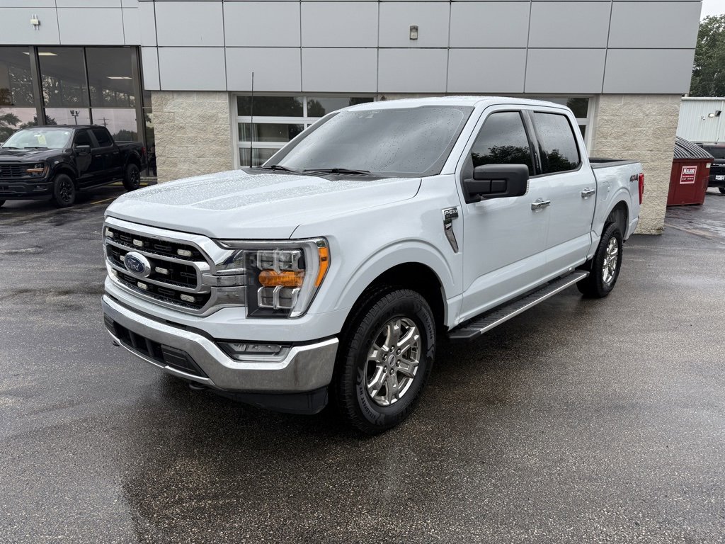 Certified 2022 Ford F150 XLT w/ Equipment Group 302A High image 9