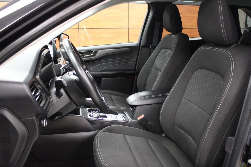 Certified 2024 Ford Escape Active w/ Cold Weather Package FWD image 18
