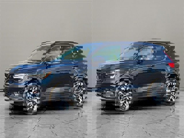 Used 2023 Volvo XC40 B5 Ultimate w/ Protection Package Premier image 3