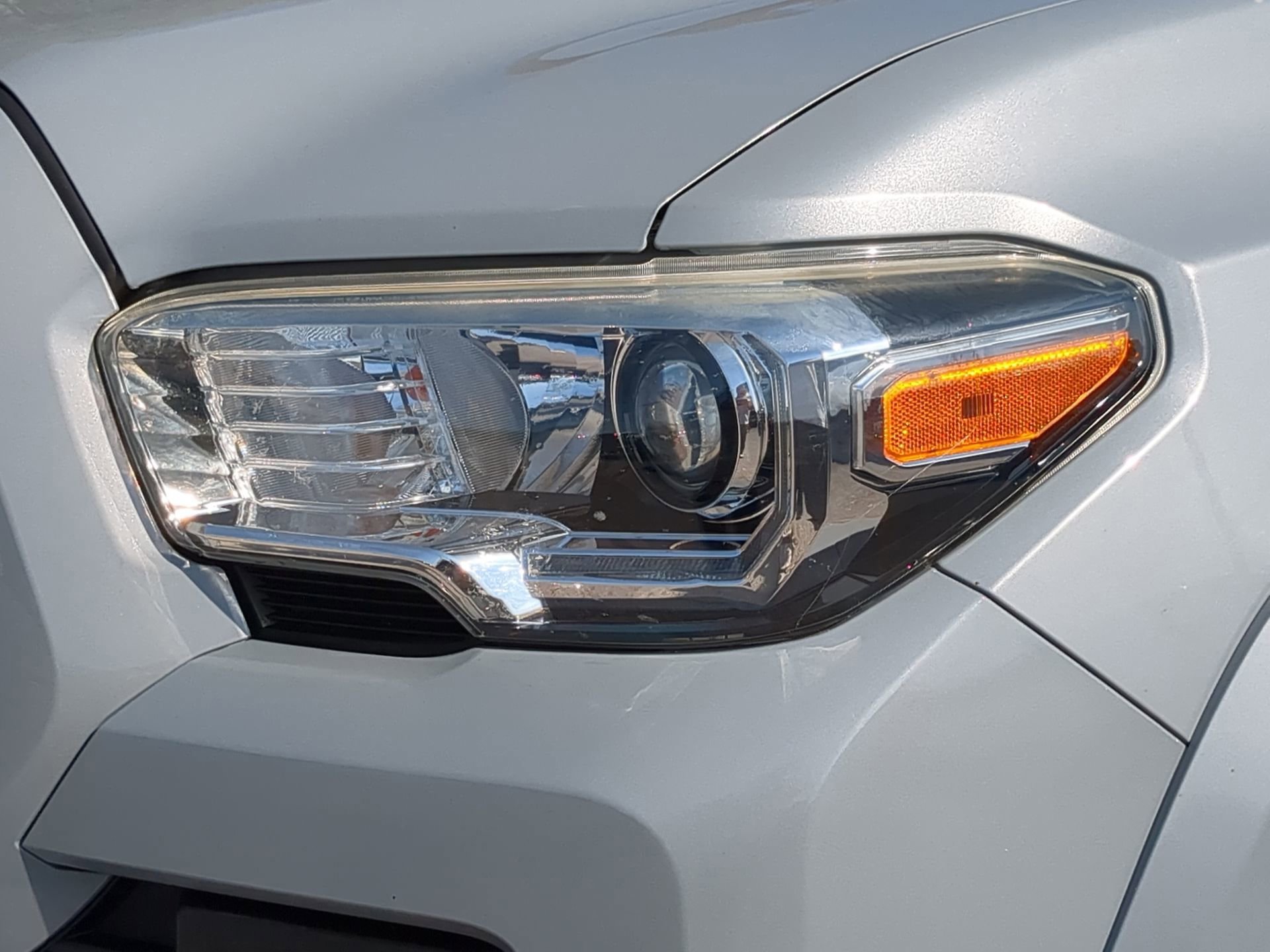 Used 2019 Toyota Tacoma TRD Sport image 36