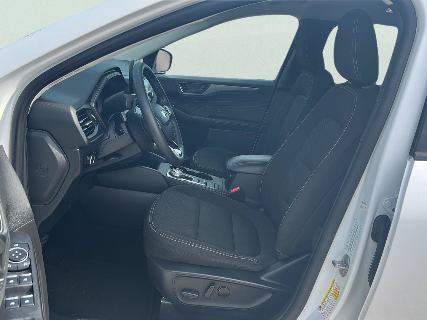 Certified 2024 Ford Escape Active w/ Cold Weather Package FWD image 7