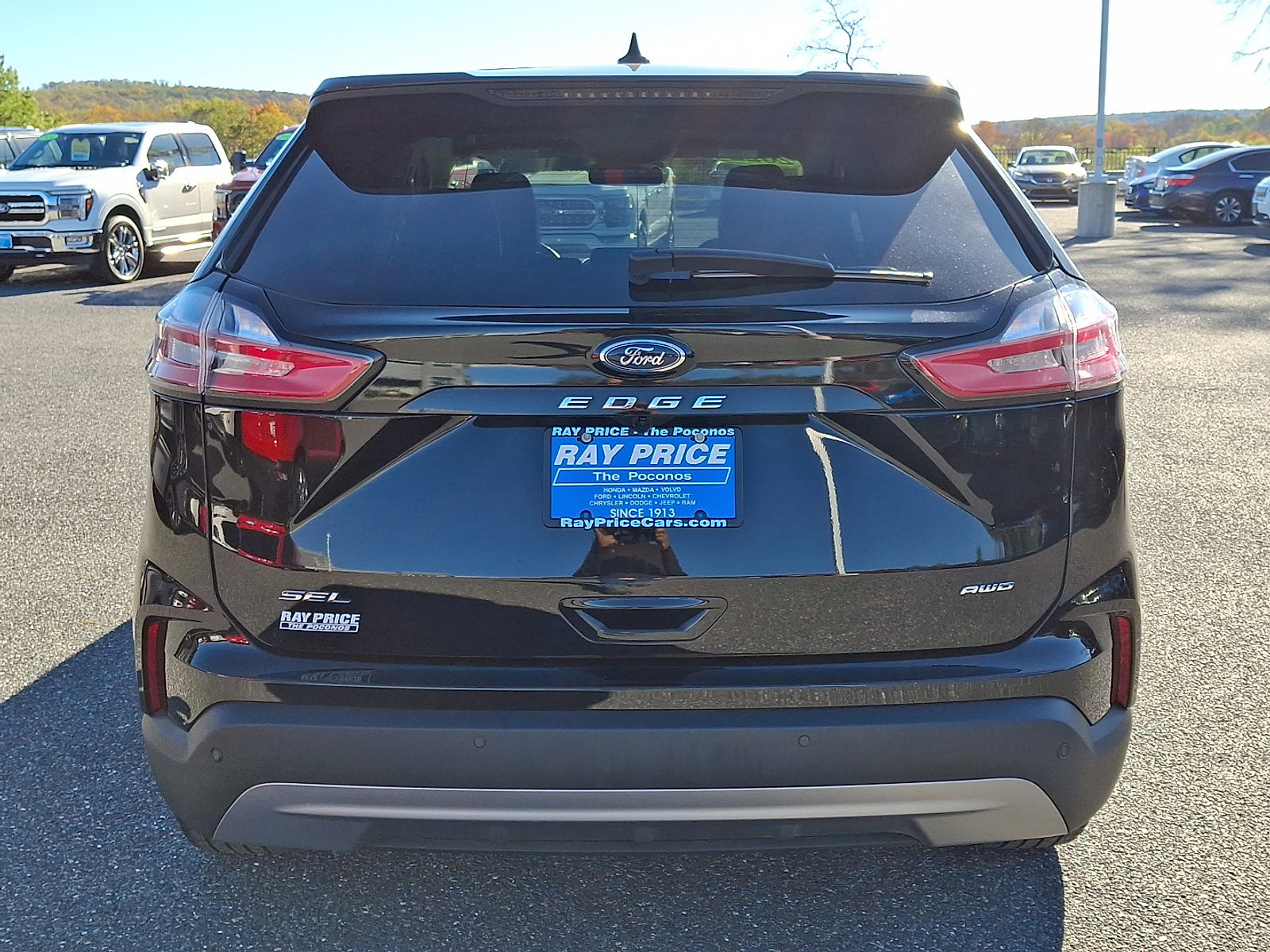 Certified 2022 Ford Edge SEL w/ Convenience Package image 3