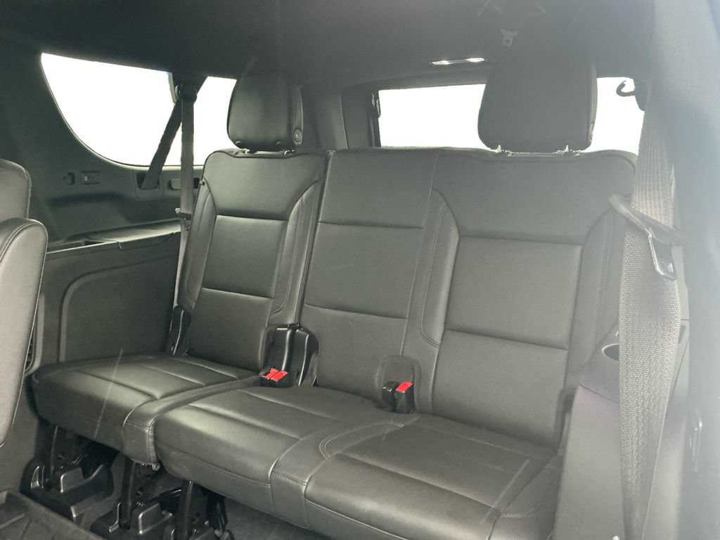 Used 2024 Chevrolet Suburban High Country w/ Advanced Technology Package AWD/4WD image 21