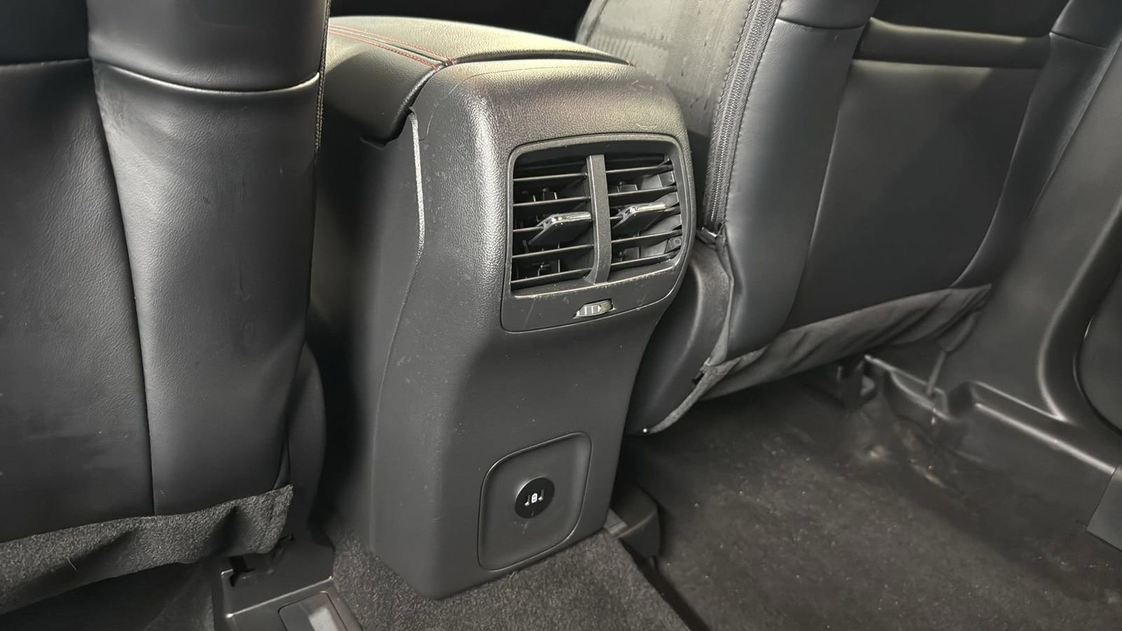 Certified 2025 Ford Escape ST-Line image 28