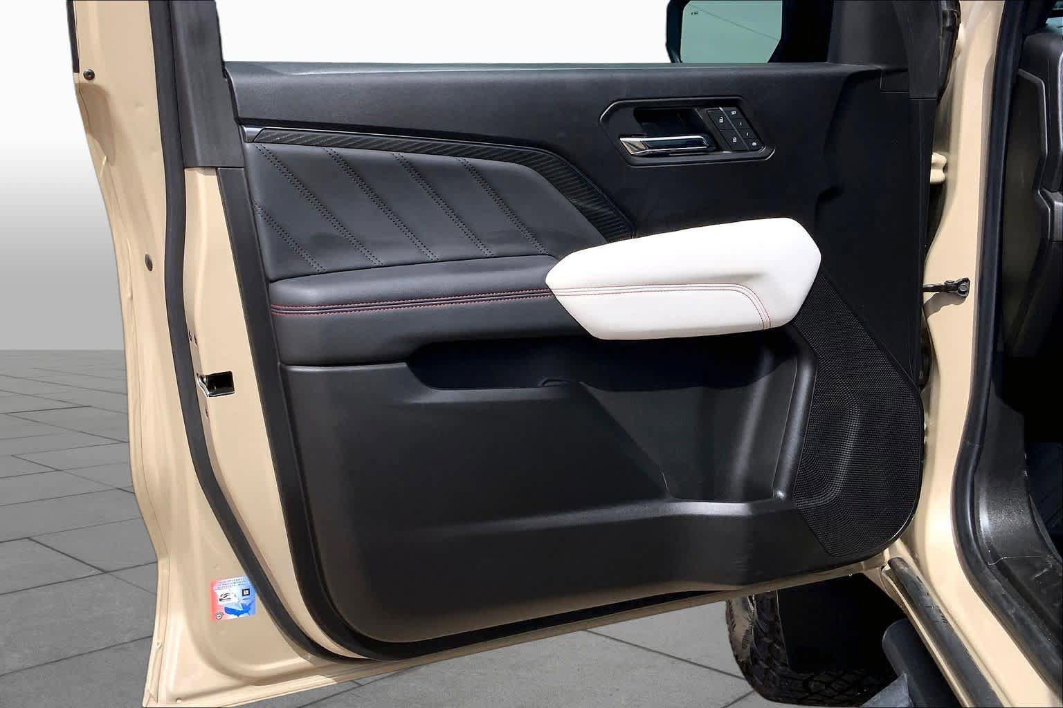 Used 2024 GMC Canyon AT4X AWD/4WD image 22