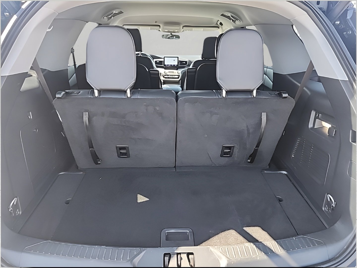 Certified 2023 Ford Explorer XLT w/ Equipment Group 202A image 14