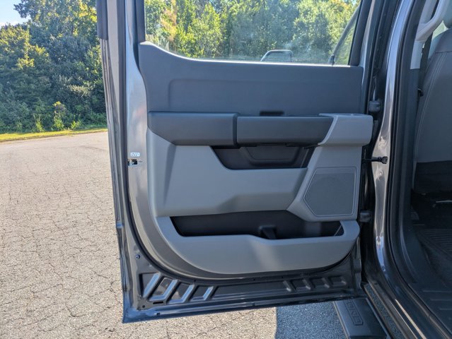 Certified 2023 Ford F450 XL w/ XL Driver Assist Package image 24