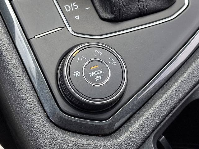 Used 2019 Volkswagen Tiguan SE AWD/4WD image 26