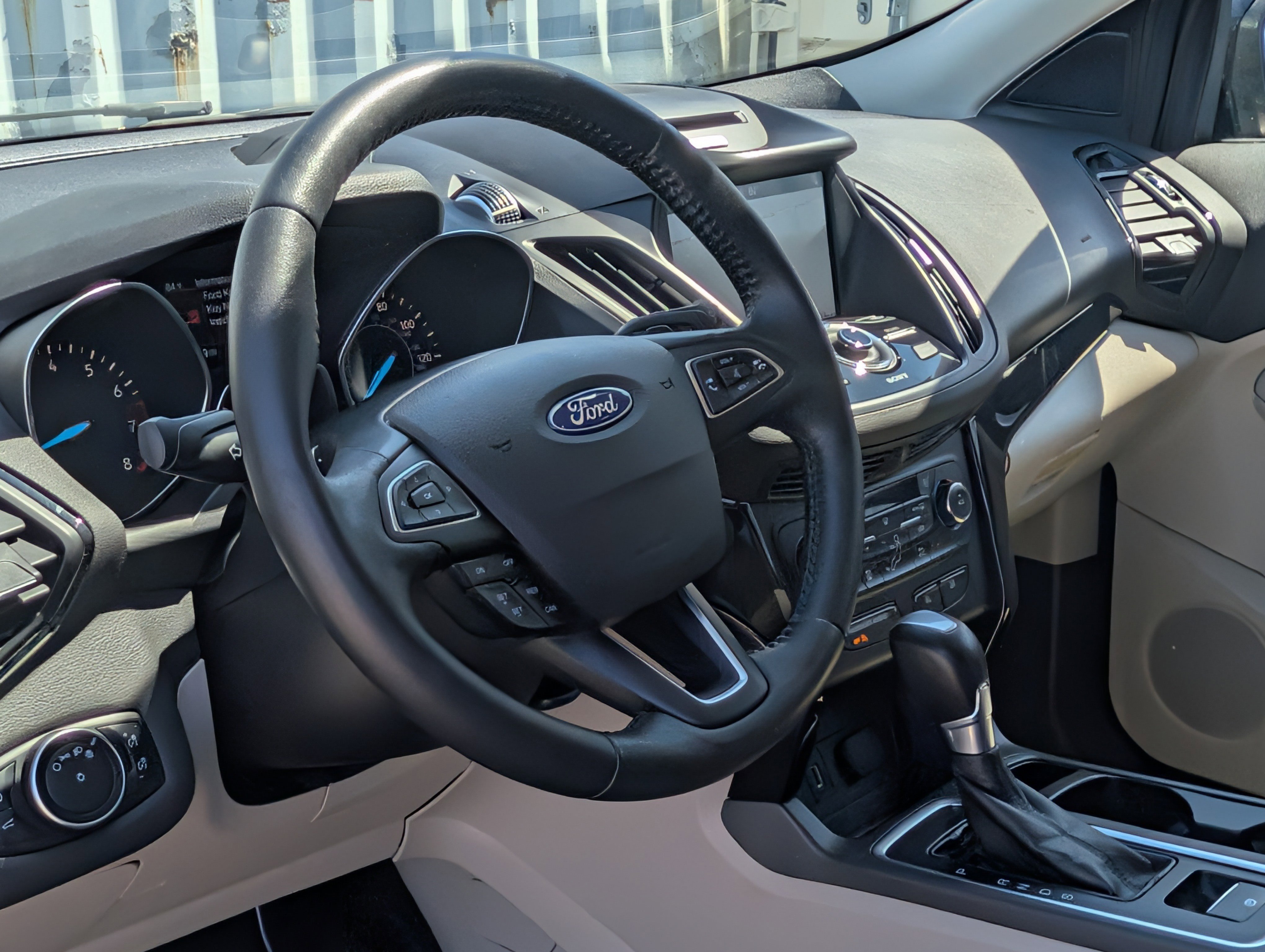 Certified 2017 Ford Escape Titanium FWD image 22