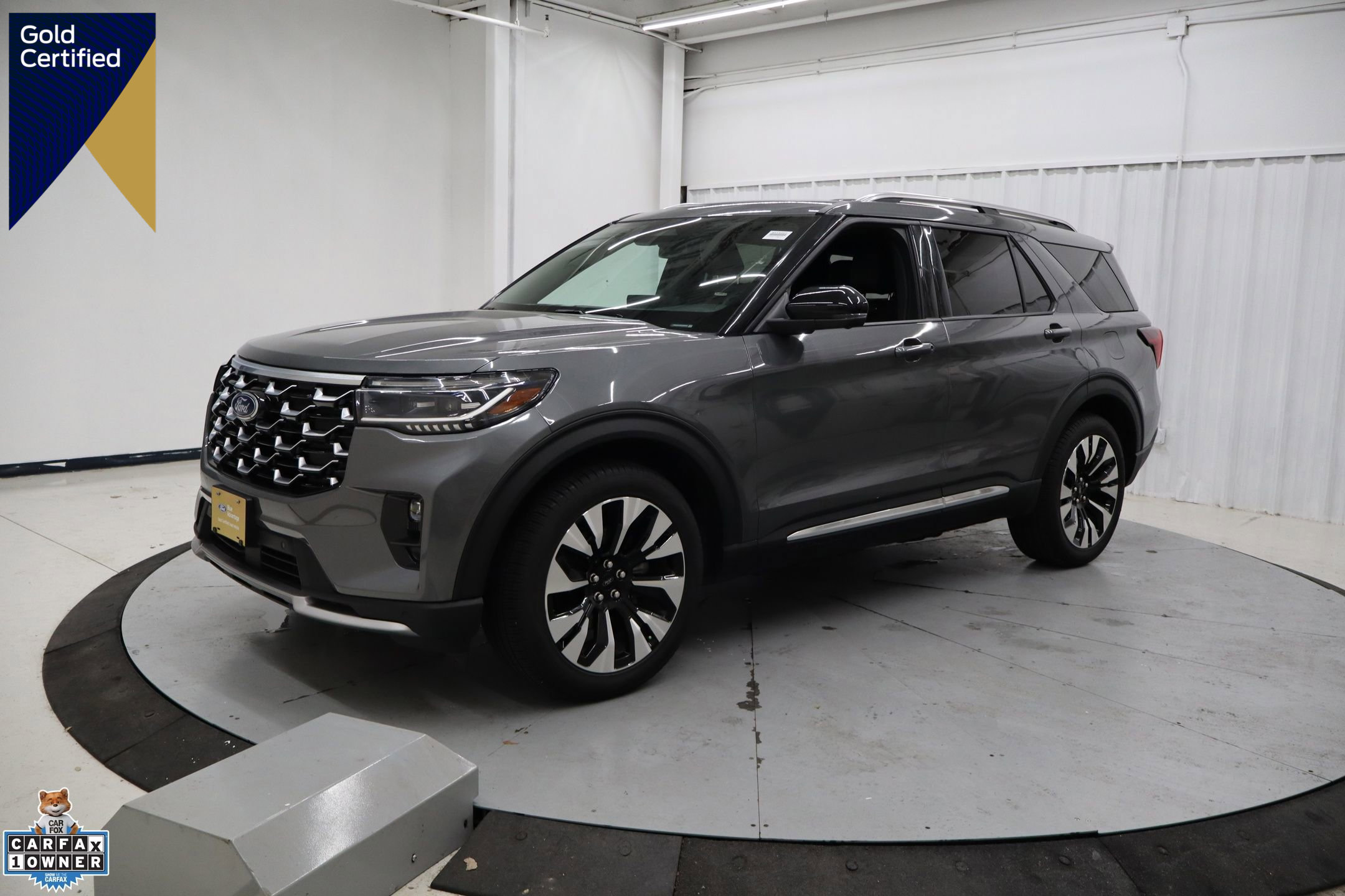 Certified 2025 Ford Explorer Platinum w/ LUX Leather Package image 1