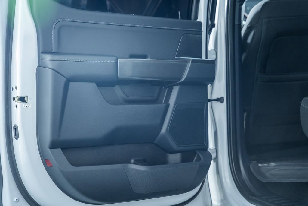 Certified 2022 Ford F150 XLT w/ Equipment Group 302A High image 40