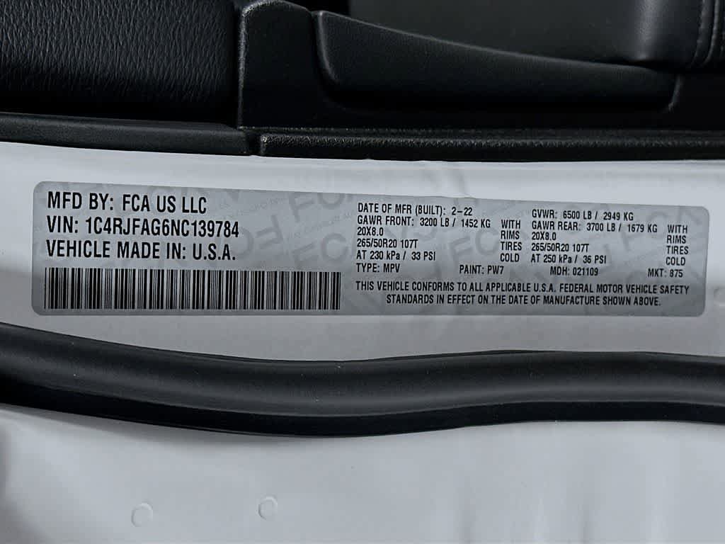 Used 2022 Jeep Grand Cherokee Laredo X AWD/4WD image 23