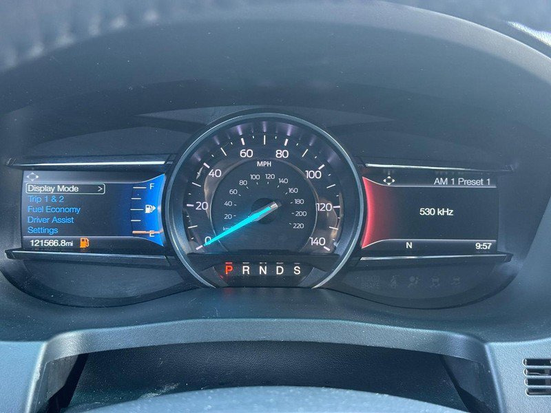 Certified 2018 Ford Explorer XLT w/ Equipment Group 202A image 23