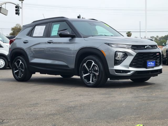Used 2023 Chevrolet TrailBlazer RS w/ Sun and Liftgate Package image 6
