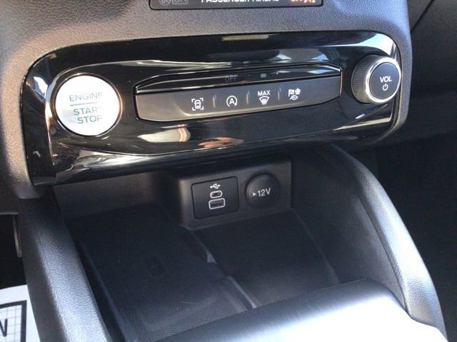 Certified 2025 Ford Escape ST-Line Elite w/ Class II Trailer Tow Package AWD/4WD image 18