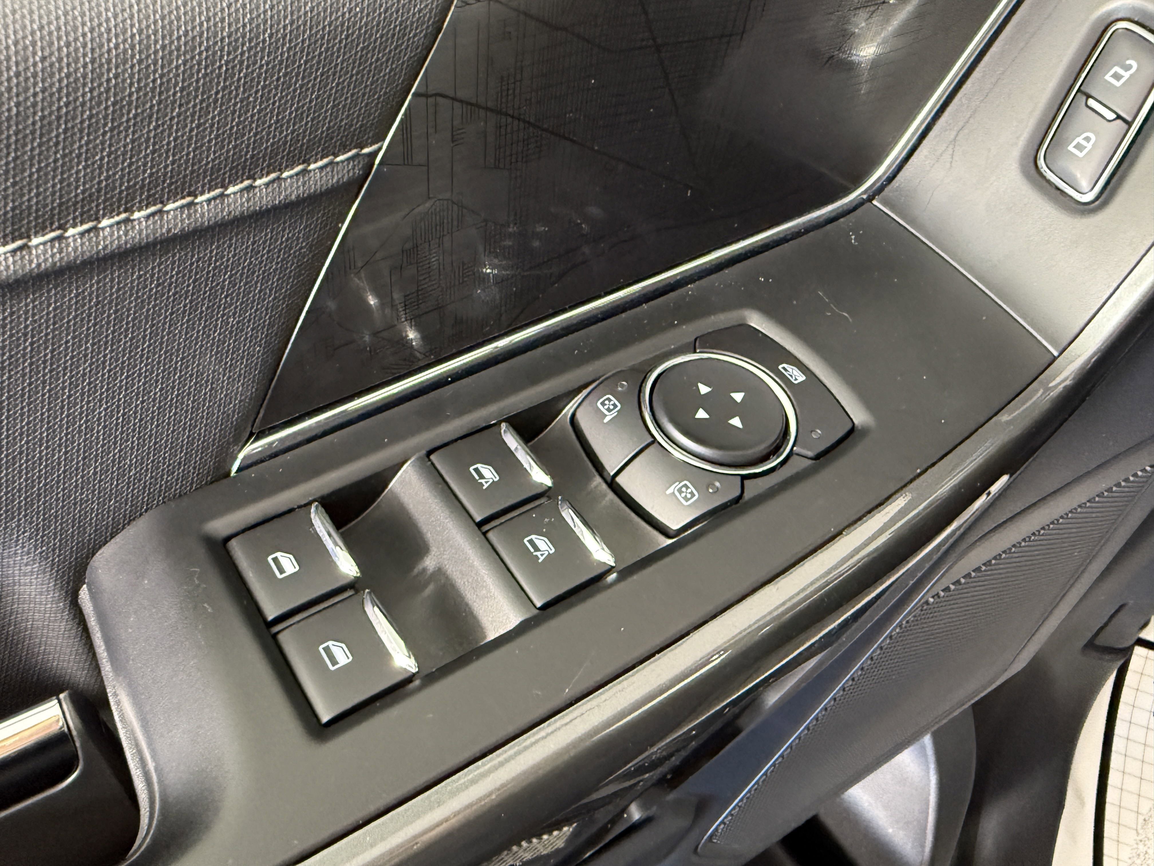 Certified 2022 Ford F150 XLT w/ Equipment Group 302A High image 15