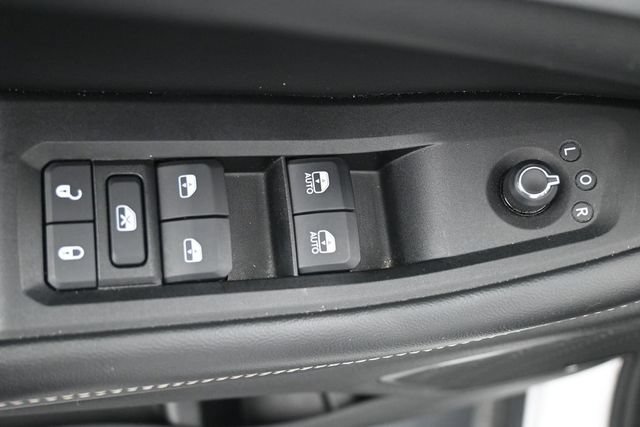 Used 2024 Jeep Grand Cherokee Limited 4xe AWD/4WD image 7