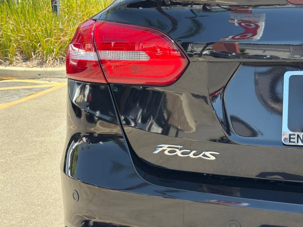 Certified 2017 Ford Focus SEL FWD image 15