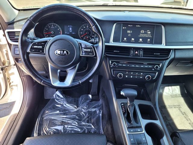 Used 2020 Kia Optima SE FWD image 9