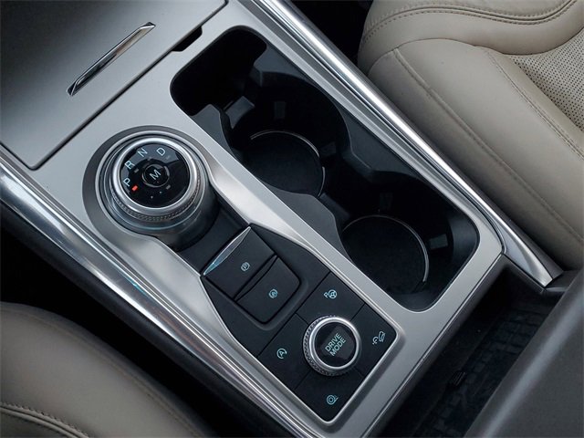 Certified 2020 Ford Explorer Platinum w/ Premium Technology Package image 24