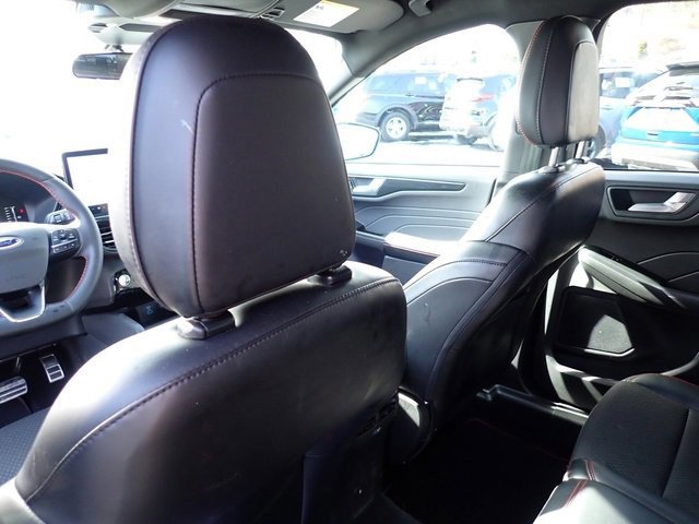 Certified 2023 Ford Escape ST-Line w/ Tech Pack #1 image 16