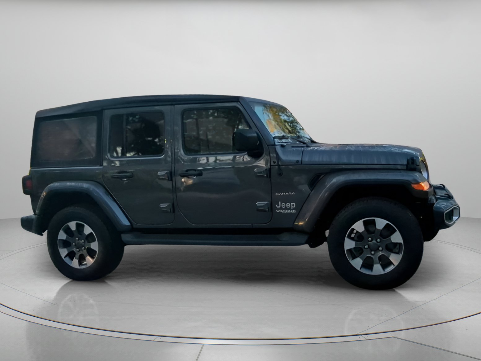 Used 2022 Jeep Wrangler Unlimited Sahara AWD/4WD image 34