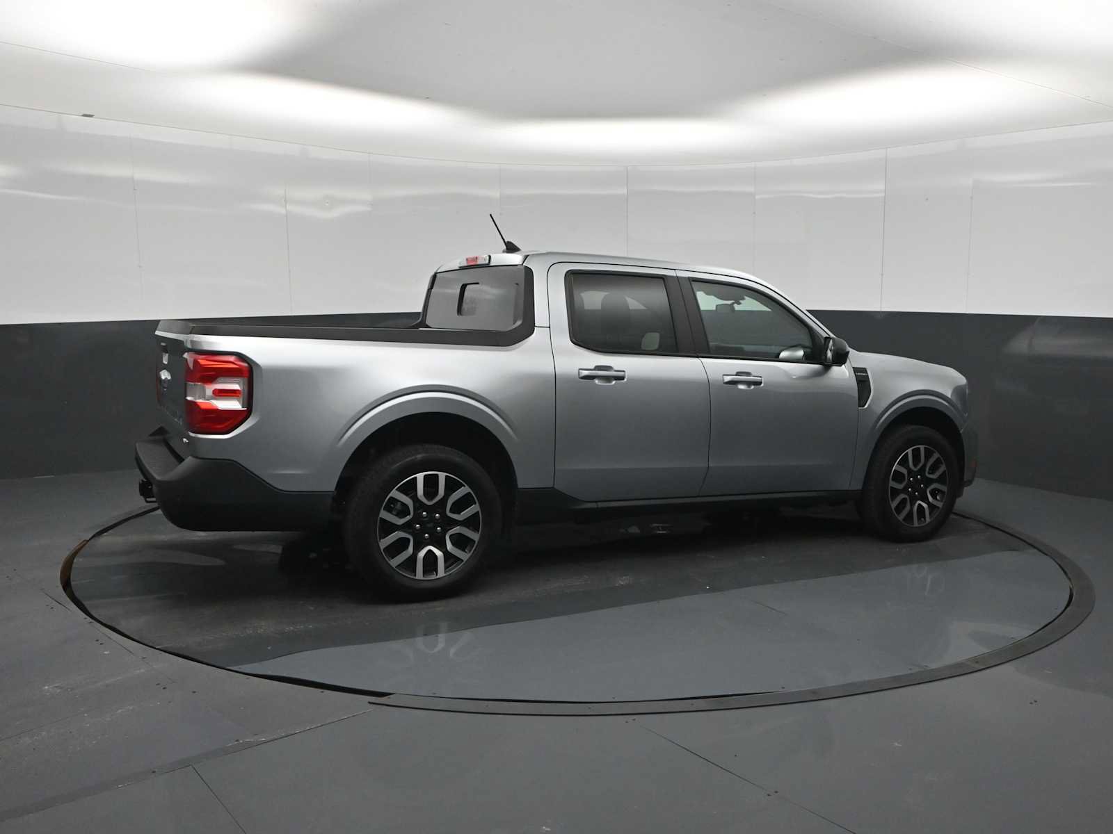 Certified 2024 Ford Maverick Lariat AWD/4WD image 9