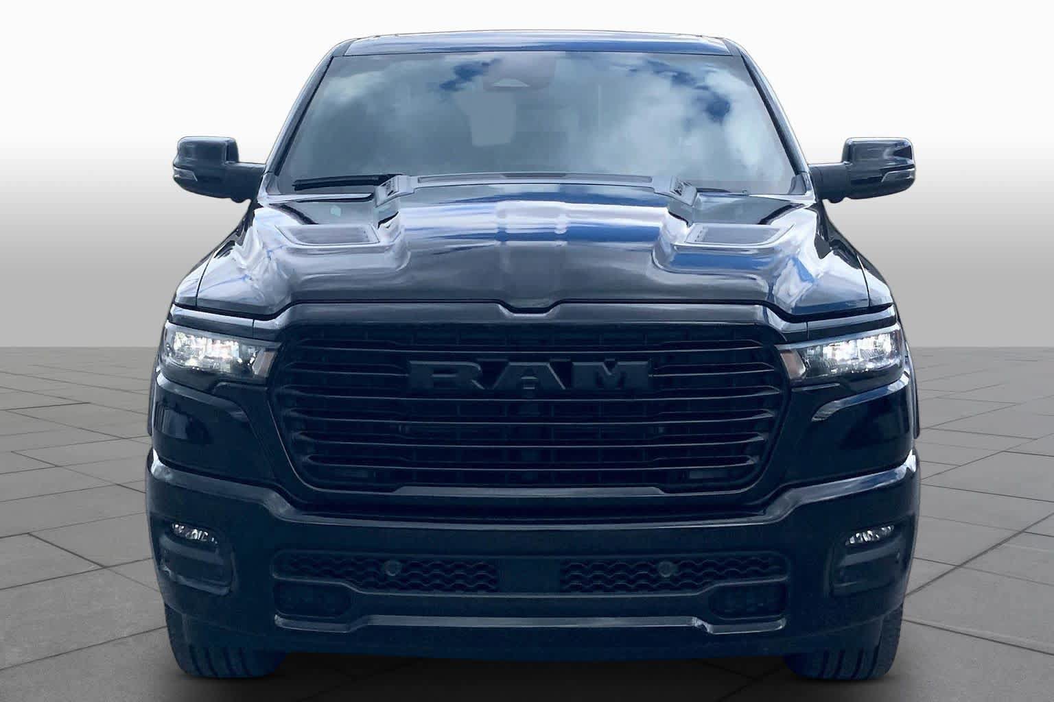 Used 2025 RAM 1500 Laramie w/ Night Edition AWD/4WD image 4