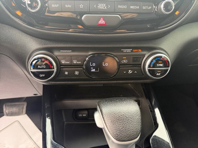 Used 2023 Kia Soul S FWD image 12