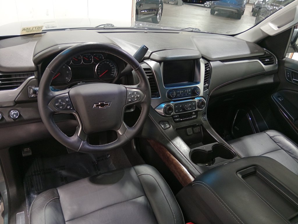 Used 2019 Chevrolet Tahoe LT w/ Luxury Package AWD/4WD image 16