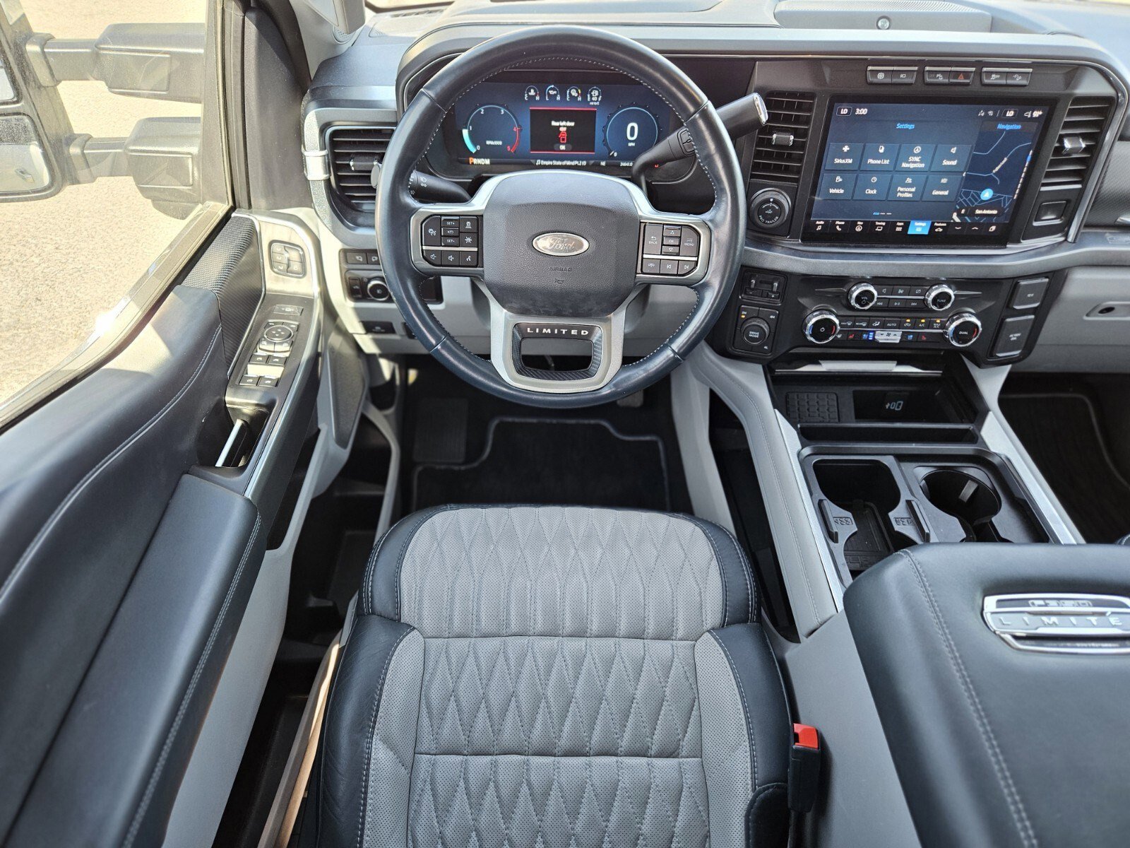 Certified 2024 Ford F350 Limited w/ FX4 Off-Road Package image 15