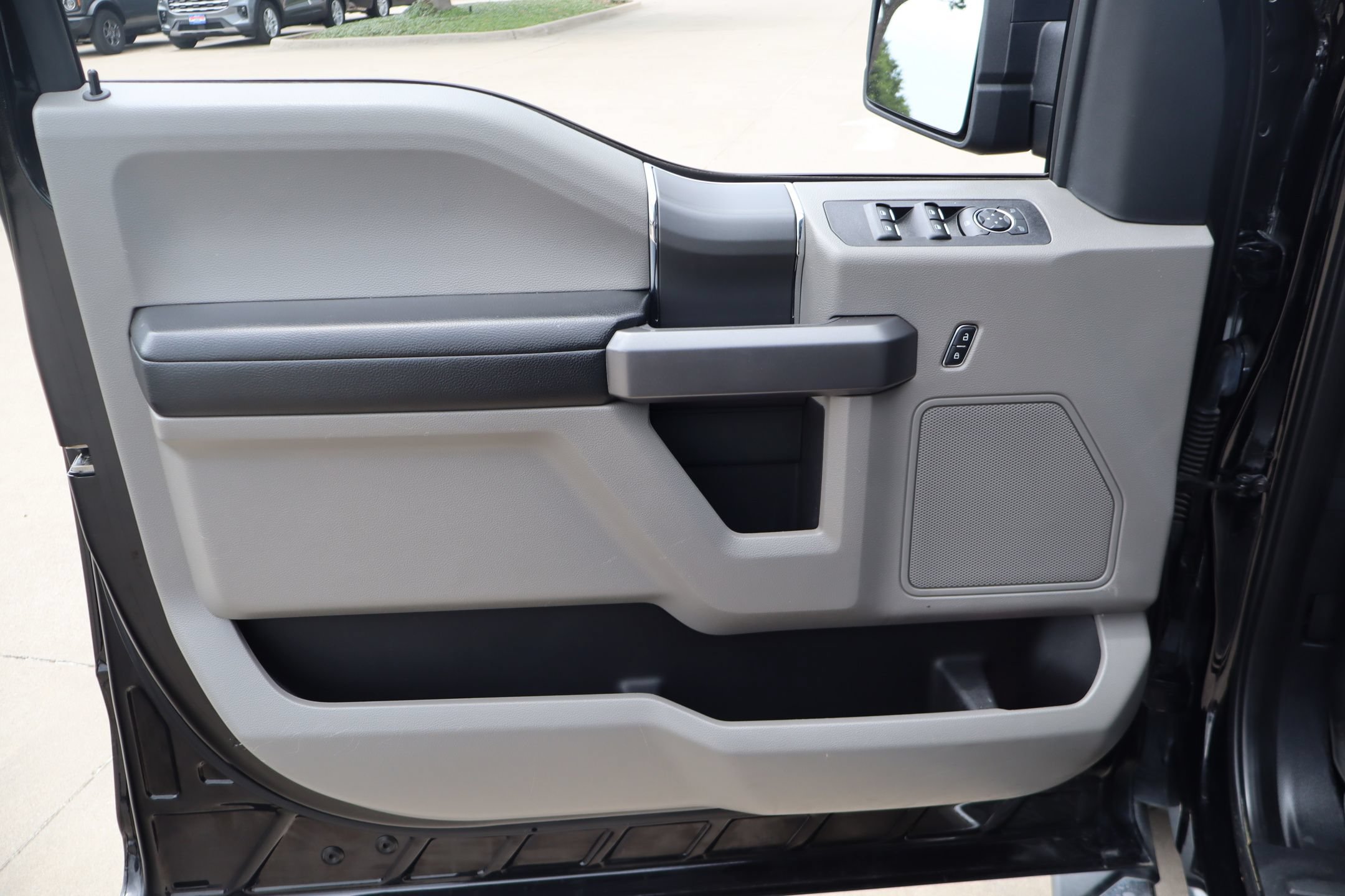 Certified 2020 Ford F150 XLT w/ Equipment Group 302A Luxury AWD/4WD image 12