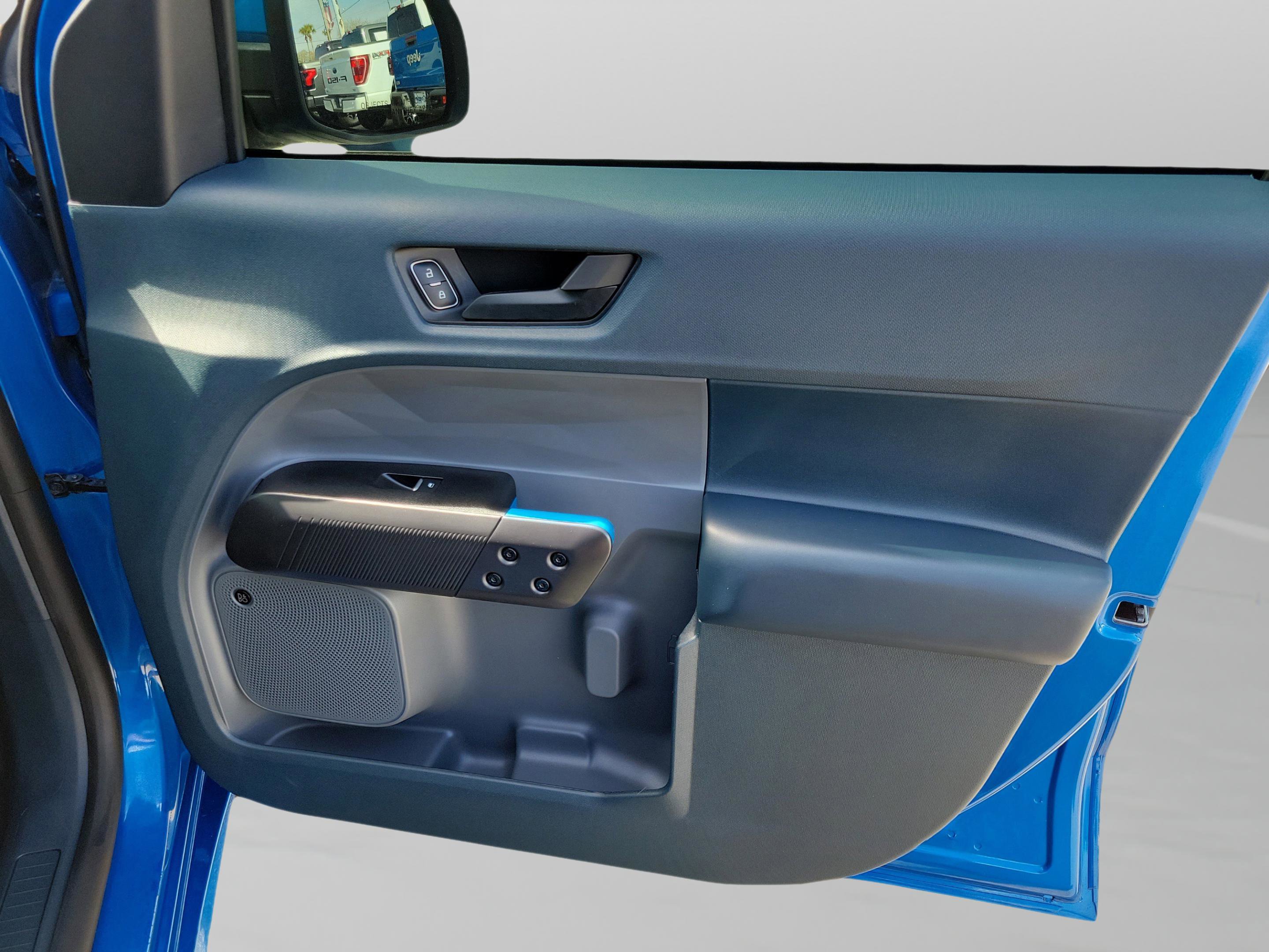 Certified 2025 Ford Maverick Lobo image 13