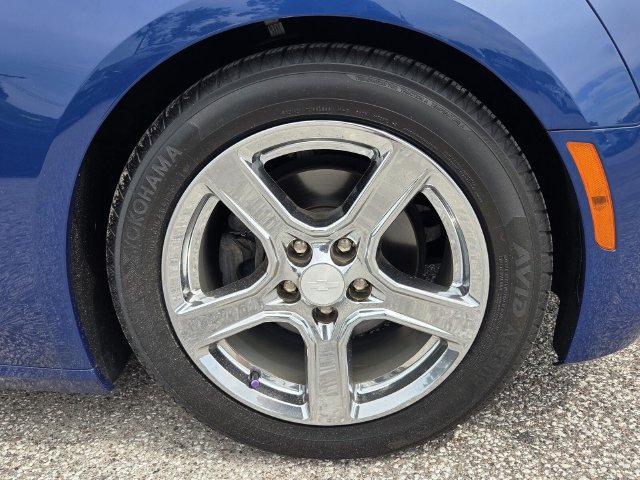 Used 2019 Chevrolet Camaro LT RWD image 11