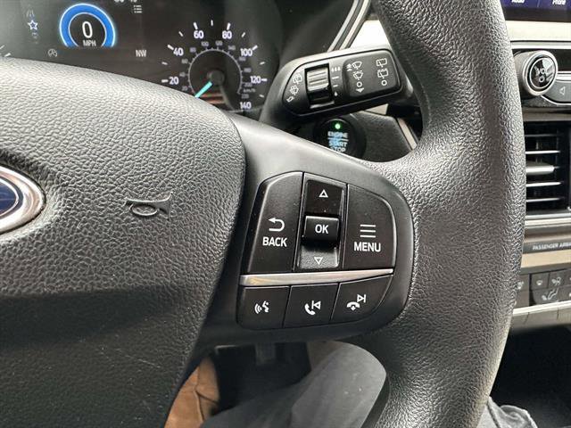 Certified 2020 Ford Escape SE image 29