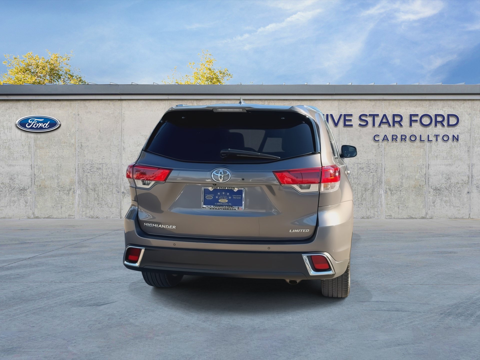 Used 2019 Toyota Highlander Limited FWD image 7