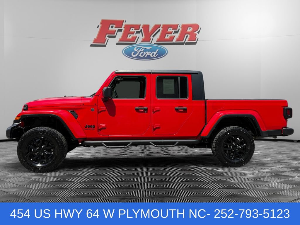 Used 2022 Jeep Gladiator Sport AWD/4WD image 2