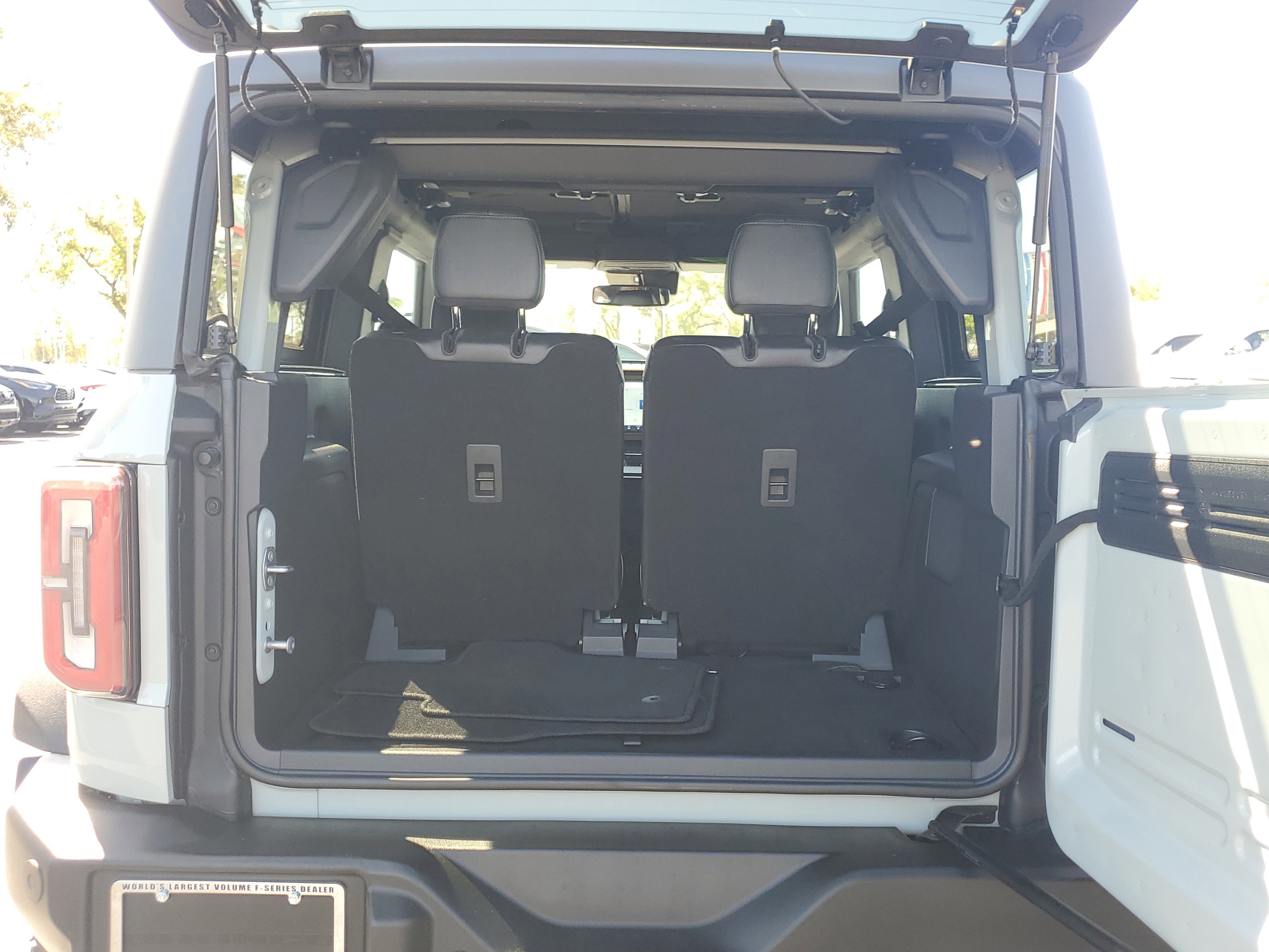 Certified 2023 Ford Bronco Outer Banks w/ Sasquatch Package image 10