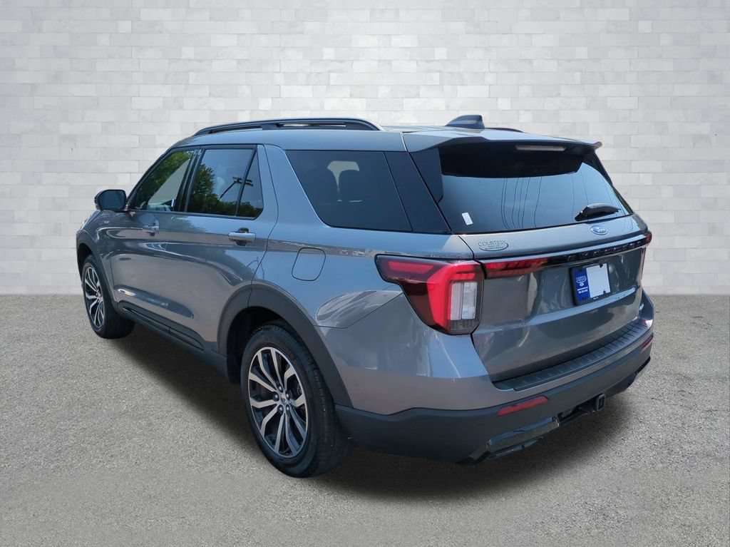 Certified 2026 Ford Explorer ST-Line AWD/4WD image 7