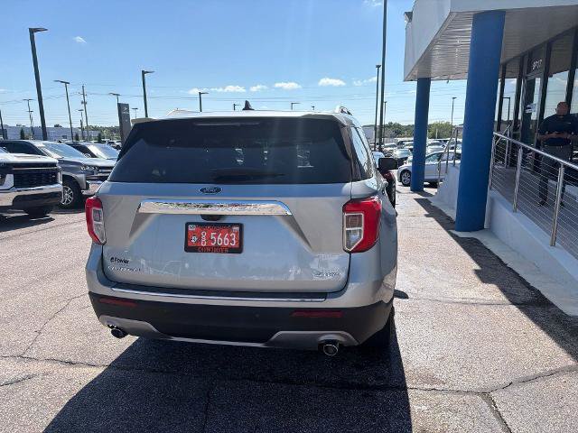 Certified 2024 Ford Explorer Limited w/ Equipment Group 301A AWD/4WD image 4